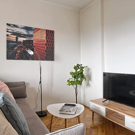 Urban Nest Starowiślna 95 *